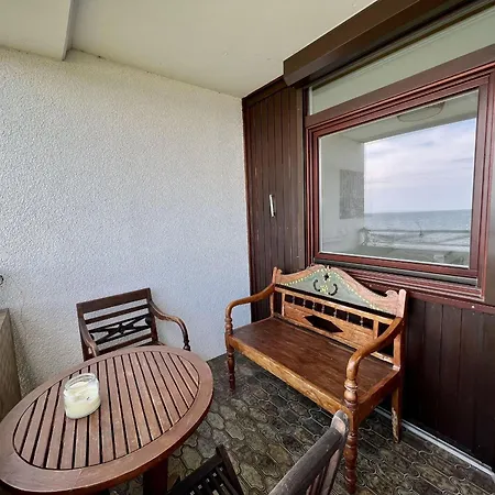 Strandhotel-56 Daire 4*